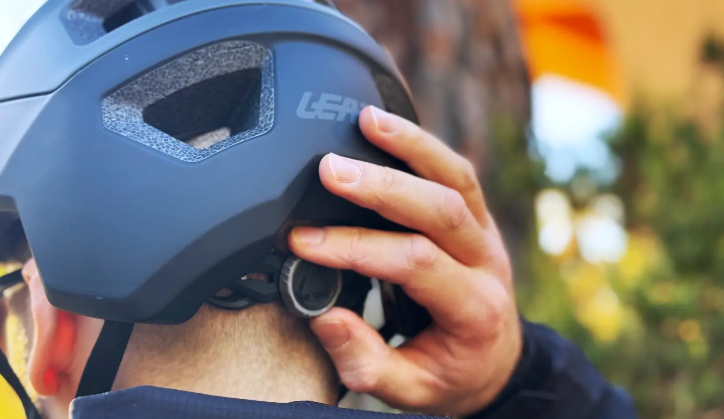 reglagle casque leatt all mtn 4