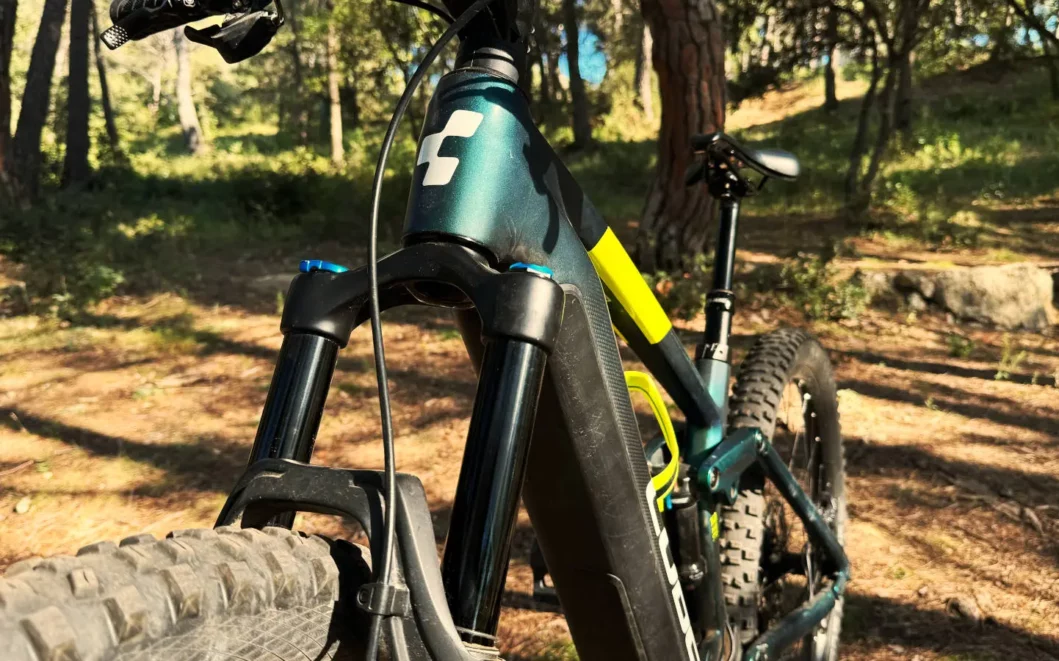 suspension avant cube stereo hybrid