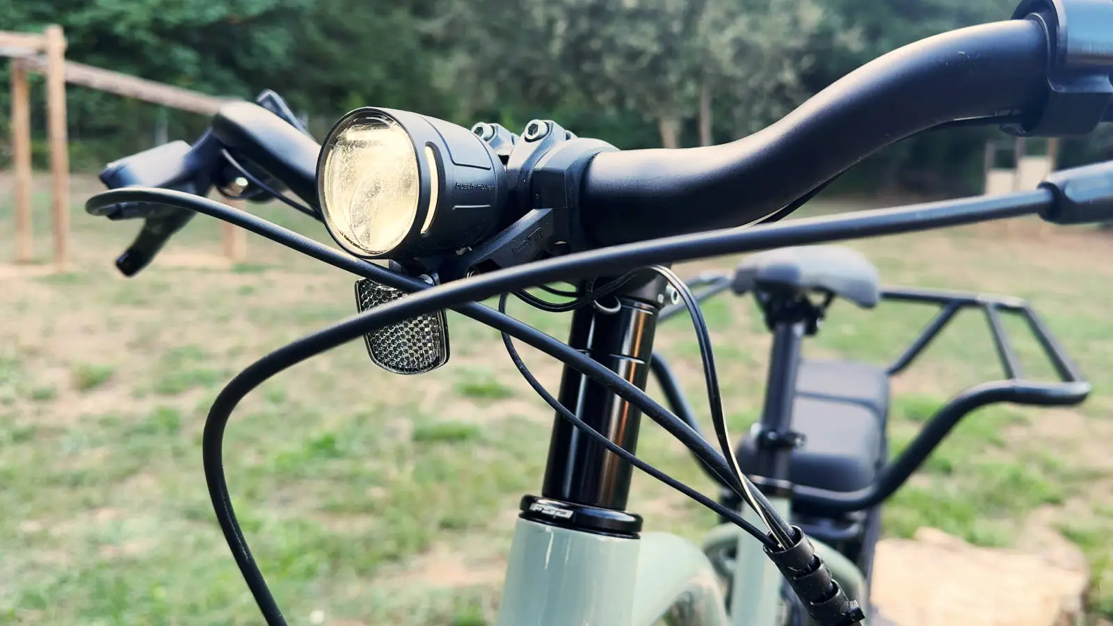 phare avant e longtail peugeot