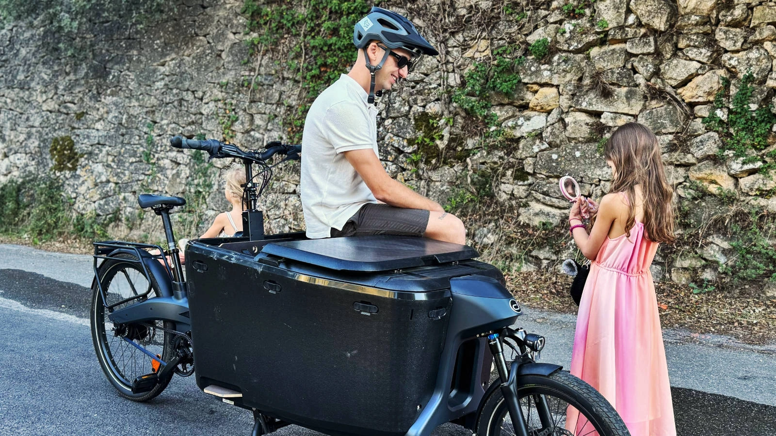 famille douze heta cargo